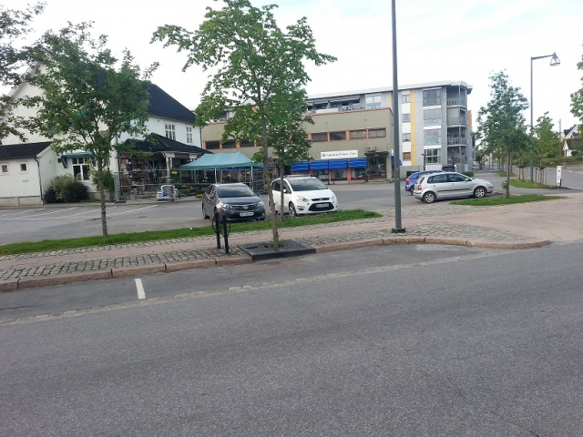 Årnes Vel eier parkeringsplassen ved krysset Silovegen - Jernbanegata.